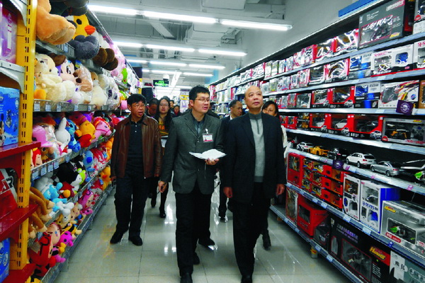 南寧高新區(qū)委書(shū)記視察華成都市店